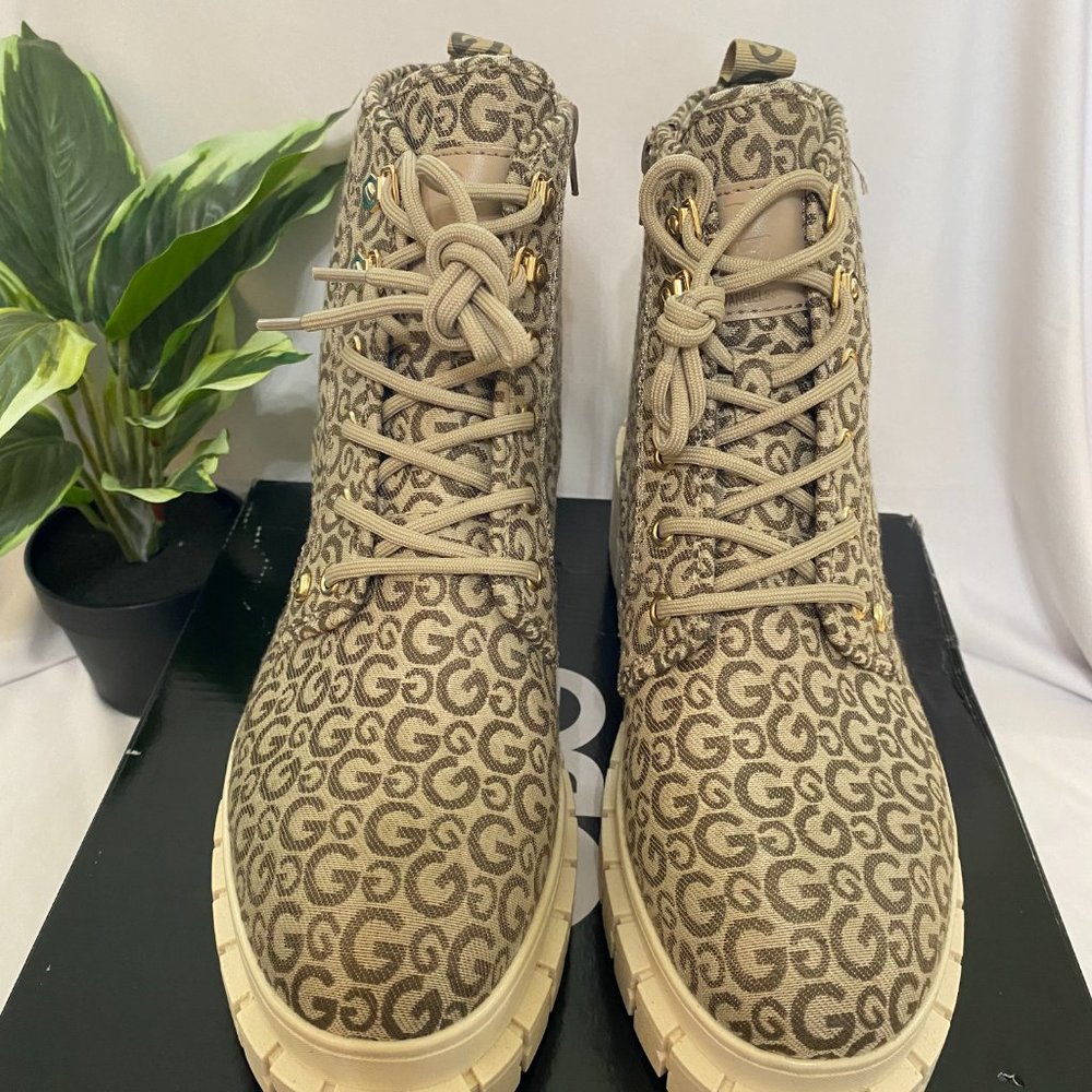 GBG Los Angeles Women's Ivey Casual Combat Bootie-Taupe-Size10 Med